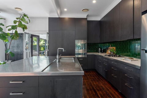 Alfie Your Stay Right In The Heart Of Berry - Hotel NSW 4