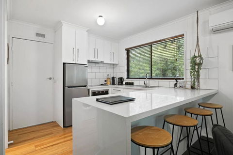 Algona Views - Hotel NSW 4