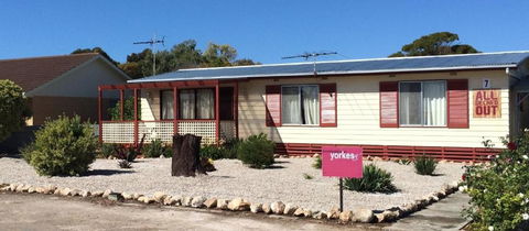 All Decked Out In Edithburgh - Hotel NSW 0