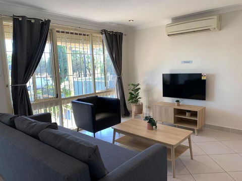 All In 3 Bedrooms,Fairfield West - Hotel NSW 0
