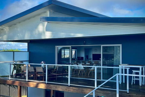 Allawah - 5 Bedroom Luxury Home With A Pool - Hotel NSW 4