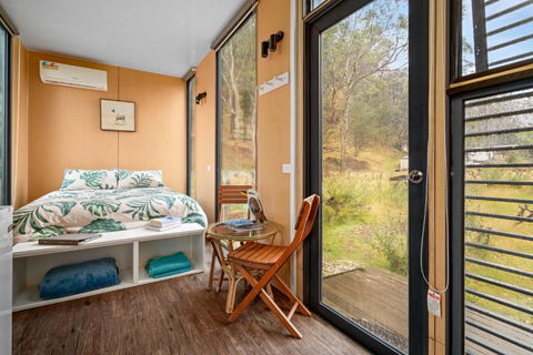 Alpaca Tiny House With Vineyard Lakeside By Tiny Away - Hotel NSW 3