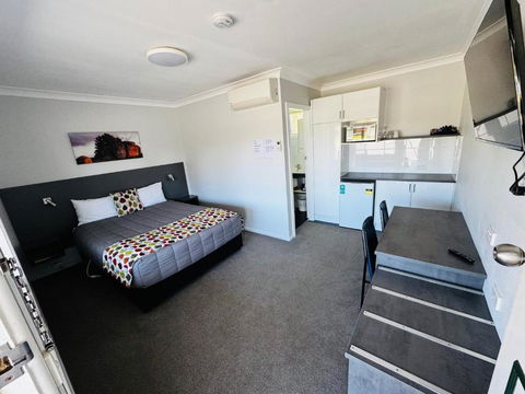 Altona Motel - Hotel NSW 4
