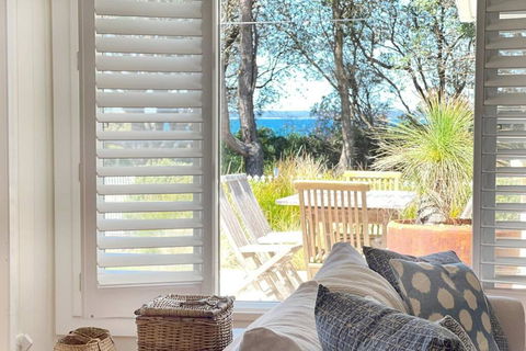 Amanzi Beach House - Just 10m To Collingwood Beach! - Hotel NSW 2