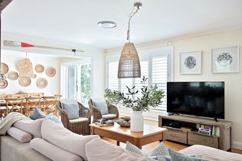 Amanzi Beach House - Just 10m To Collingwood Beach! - Hotel NSW 0