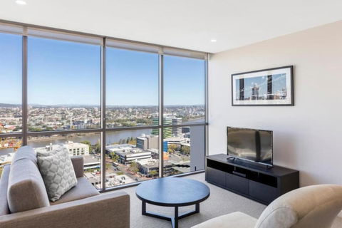 Amazing 2BR Delicate Apt, 1min To Train Station - Hotel NSW 2