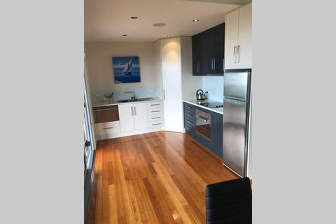 Amazing Ansons Bay Absolute Waterfront Beach House - Hotel NSW 2