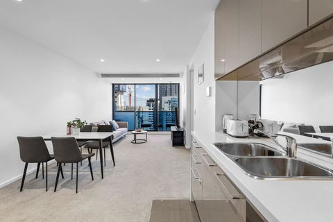 Amazing Bay Views & Spacious In Southbank 2B2B1C - Hotel NSW 4
