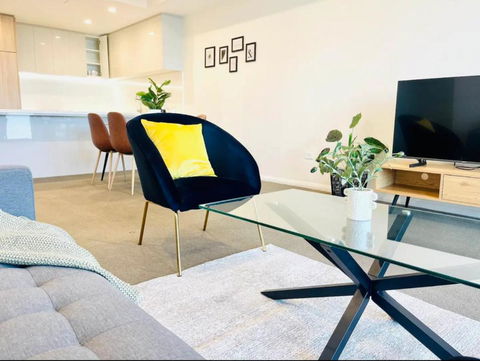 Amazing City View 2 Bedroom Condo 1 Min Station - Hotel NSW 3