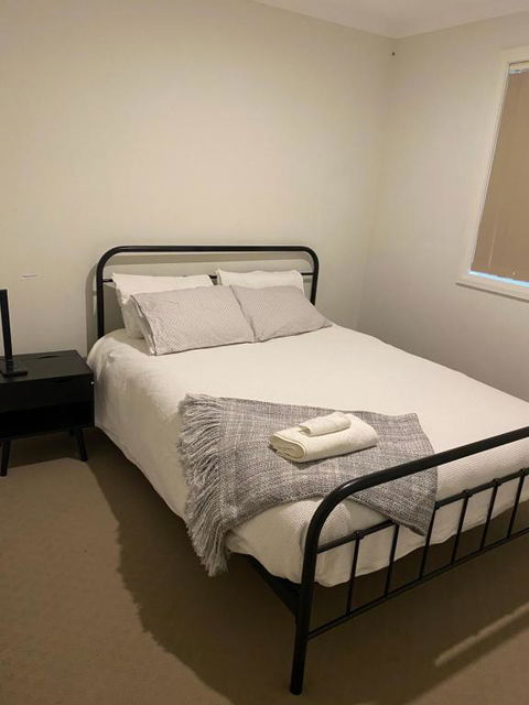 An Executive 3 Bedroom New House, All To Yourself - Hotel NSW 2