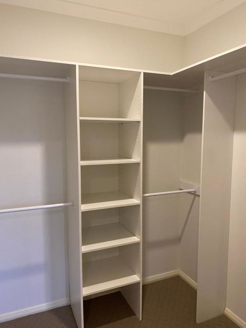 An Executive 3 Bedroom New House, All To Yourself - Hotel NSW 4