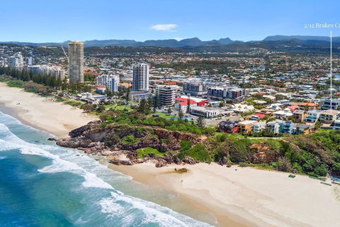An Oasis By The Beach With Ocean Views Daybed BBQ - Hotel NSW 3