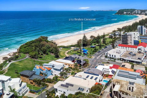 An Oasis By The Beach With Ocean Views Daybed BBQ - Hotel NSW 2