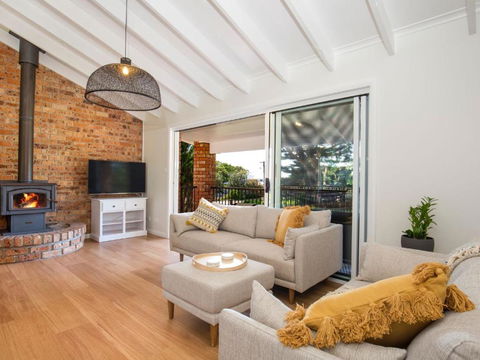 Anacapri - Pet Friendly - Opposite Beach - Fireplace - Hotel NSW 2