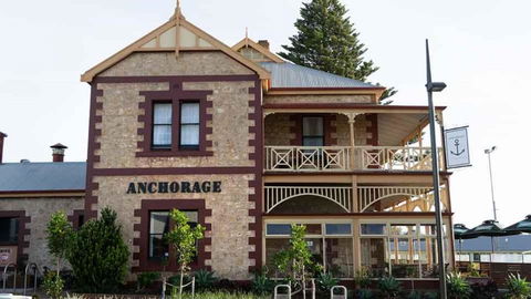 Anchorage Seafront Hotel - Hotel NSW 0