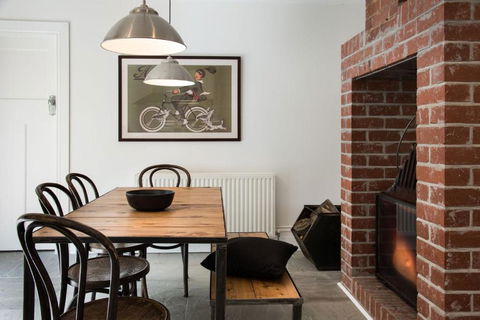 Annecy House - Hotel NSW 1