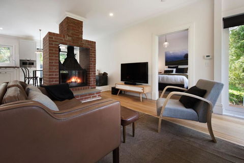 Annecy House - Hotel NSW 3