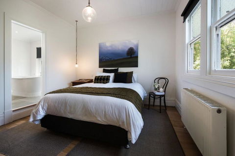 Annecy House - Hotel NSW 2