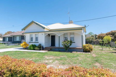 Anson Cottage 1900s CBD Home Private & Practical - Hotel NSW 1