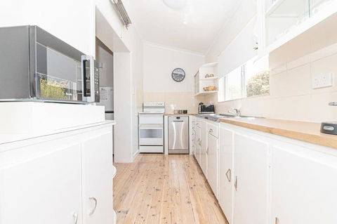 Anson Cottage 1900s CBD Home Private & Practical - Hotel NSW 3