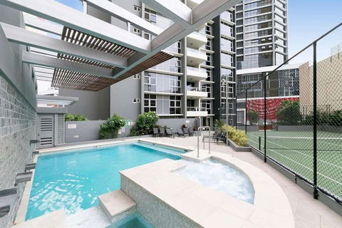 Amazing River View - 3 Bedroom Apartment - Brisbane CBD - Netflix - Fast Wifi - Carpark - Hotel NSW 2
