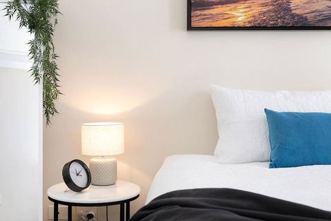 Amazing River View - 3 Bedroom Apartment - Brisbane CBD - Netflix - Fast Wifi - Carpark - Hotel NSW 4