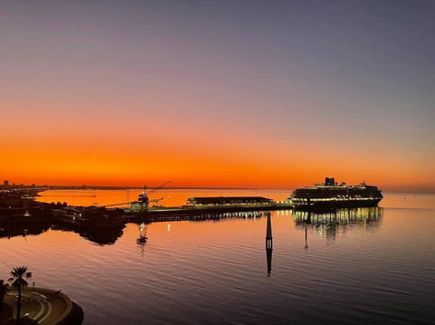 Amzing Ocean View Spacious Three Bedrooms Apartment Port Melbourne - Hotel NSW 2