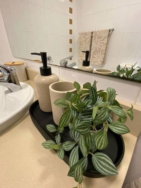 Apartment In Chiswick With Pool, Sauna & Gym - Hotel NSW 1