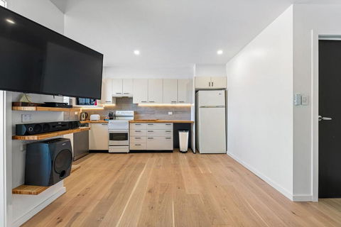 Apollo Unit 4 - Ground Floor - Block A - Hotel NSW 3