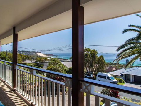 Aqua Palm With Sweeping One Mile Views - Hotel NSW 2