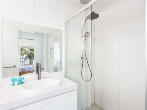 Aqua Palm With Sweeping One Mile Views - Hotel NSW 4