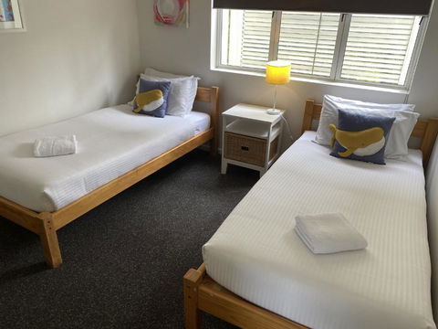 Aqua Promenade Beachfront Holiday Apartments - Hotel NSW 3
