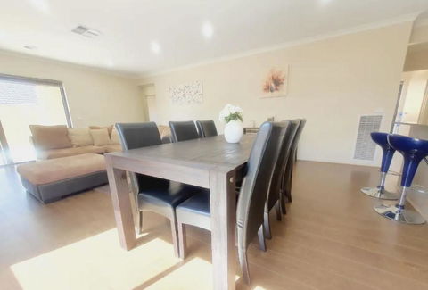 Ararat - Hotel NSW 3