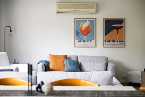 Artful Abode - Duntryleague, Vibrant Decor - Hotel NSW 3