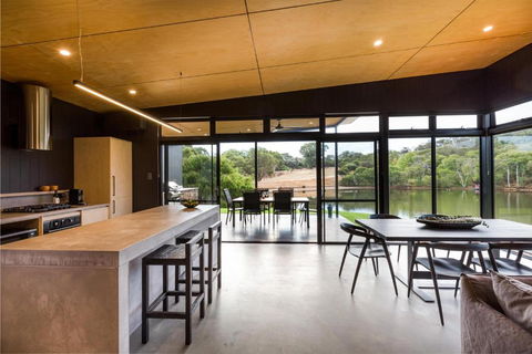 Artisan Gunyulgup - Hotel NSW 4