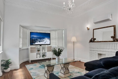 Ashgrove Home - Hotel NSW 1