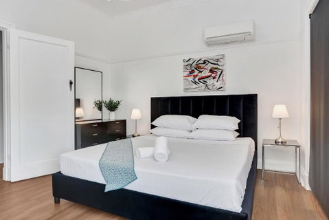 Ashgrove Home - Hotel NSW 2