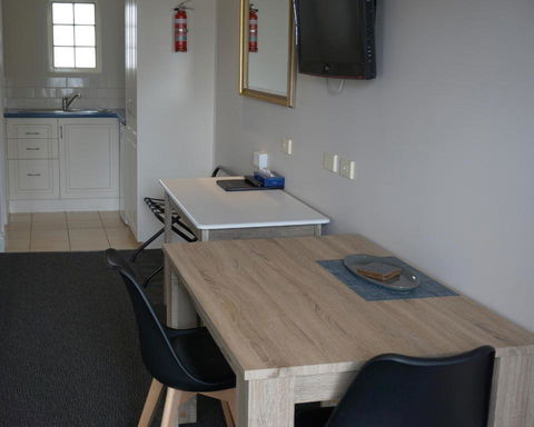 Ashmont Motel And Apartments - Hotel NSW 3