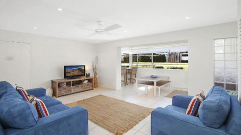 Ashwood 100 Meters To Beach, Shops, Cafes Accom Holidays - Hotel NSW 3