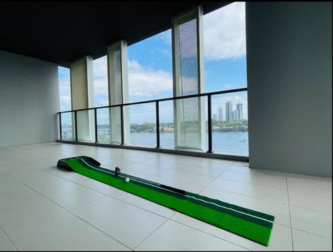 Astonishing Waterview Condo With Pool, Parking - Hotel NSW 1