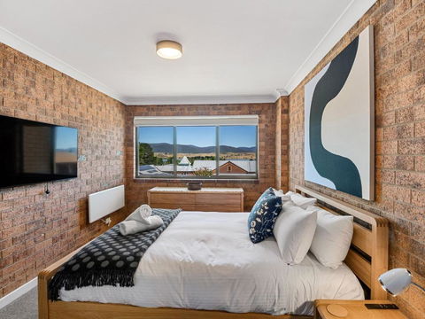 Astrids At Central Park - 2BR L Lake & Mountain Views L Central Location L WiFi - Hotel NSW 3