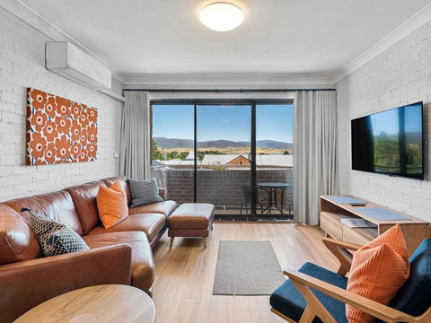 Astrids At Central Park - 2BR L Lake & Mountain Views L Central Location L WiFi - Hotel NSW 2
