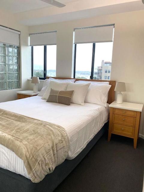 At The Beach Mooloolaba, Private Rooftop With Spa, 50m To Beach, Surfclub And Esplanade - Hotel NSW 2