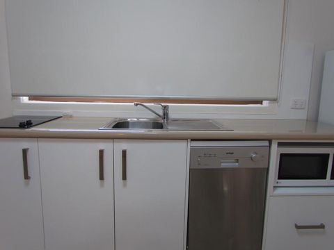 Augathella Motel & Caravan Park - Hotel NSW 2
