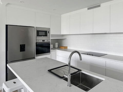 Avoca Coastal Retreat - Unit 13 Avoca Palms Resort - Hotel NSW 4