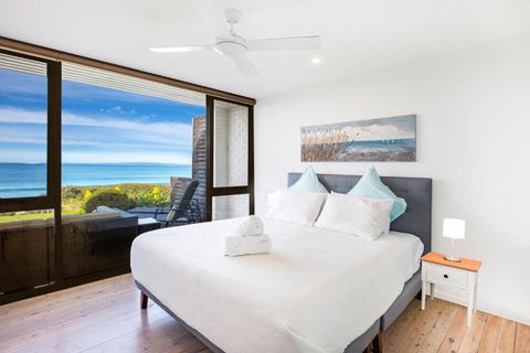 Azure Absolute Beachfront I Pet Friendly - Hotel NSW 4