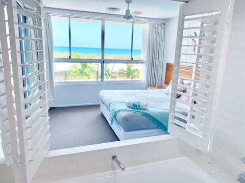 Azure Sea, Oceanviews, Wifi, 2 Pools + Gym - Hotel NSW 0
