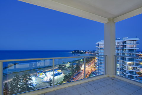 Blue C Coolangatta - Hotel NSW 1