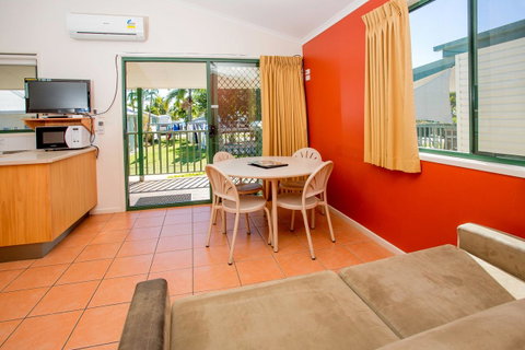 NRMA Bowen Beachfront Holiday Park - Hotel NSW 21