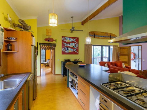 Five Bimba (Tractor House) - Hotel NSW 1